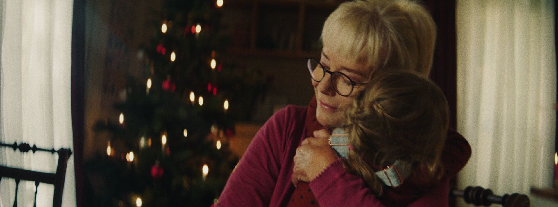 Flaconi, The beauty of giving, still 5